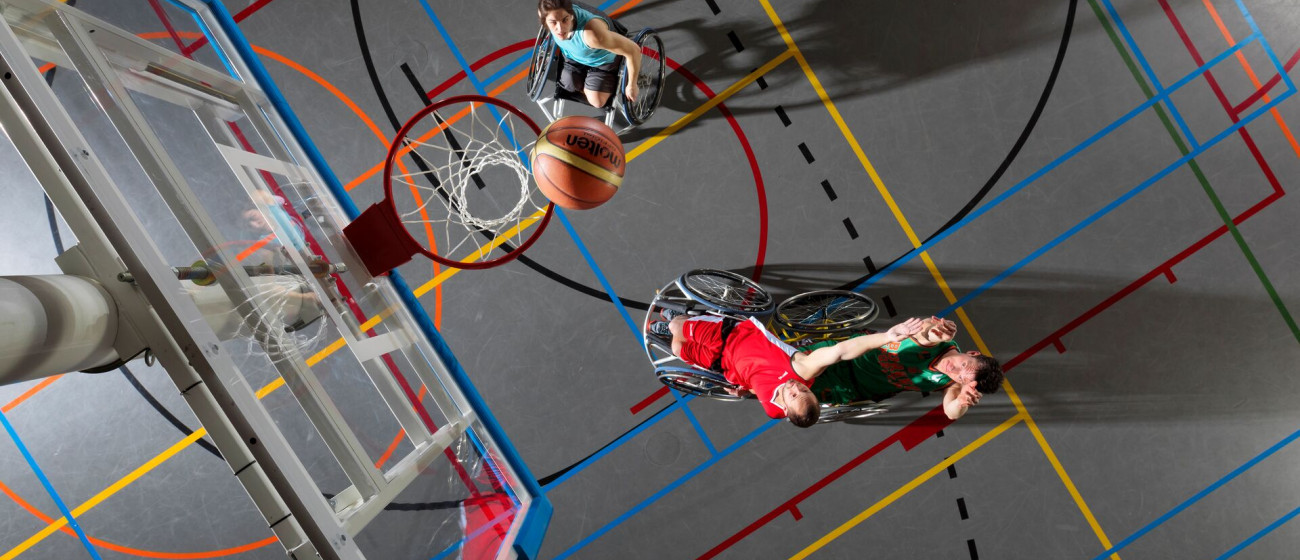 Narrowcasting-Binnensport_RolstoelBasket_Nr2_100cm
